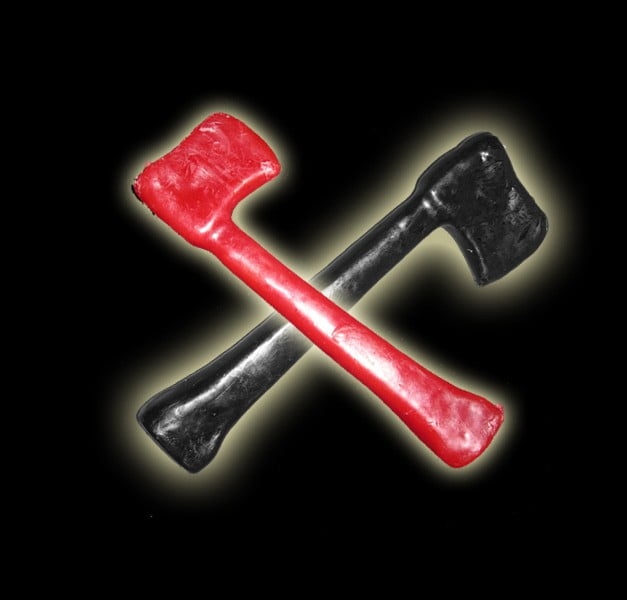 MACHADO (AXE) XANGO CANDLE - RED CM 16 MACHADO (AXE) XANGO CANDLE - RED CM 16