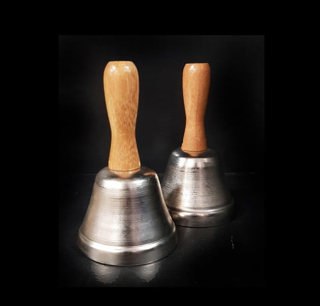 CAMPANELLE CON MANICO IN LEGNO CM 11 CAMPANELLE CON MANICO IN LEGNO CM 11