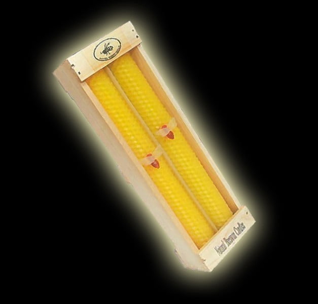 COPPIA DI CANDELE CILINDRICHE  IN CERA VERGINE D'API - MISURA 26,5 X 7,5 COPPIA DI CANDELE CILINDRICHE  IN CERA VERGINE D'API - MISURA 26,5 X 7,5