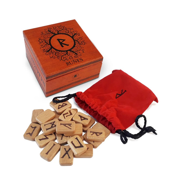 WOODEN RUNES - 25 RUNES WOODEN RUNES - 25 RUNES