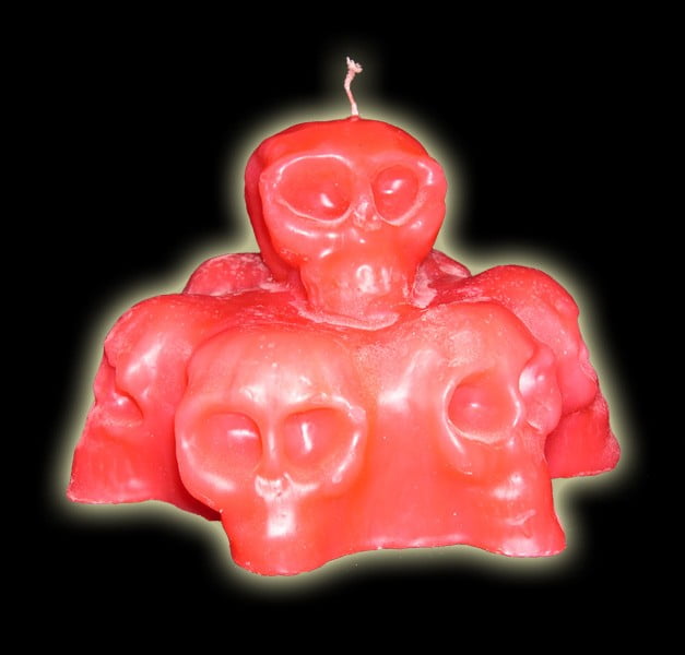 SEVEN SKULLS CANDLE - RED CM 11X13 SEVEN SKULLS CANDLE - RED CM 11X13